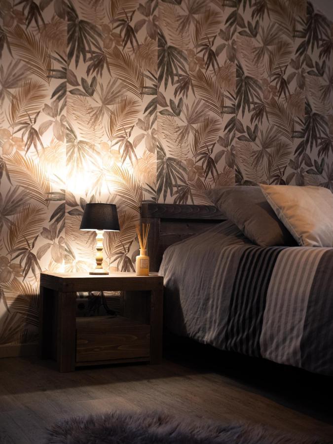 Frühstückspension Chambre D'hote De L'auberge De La Fruitiere